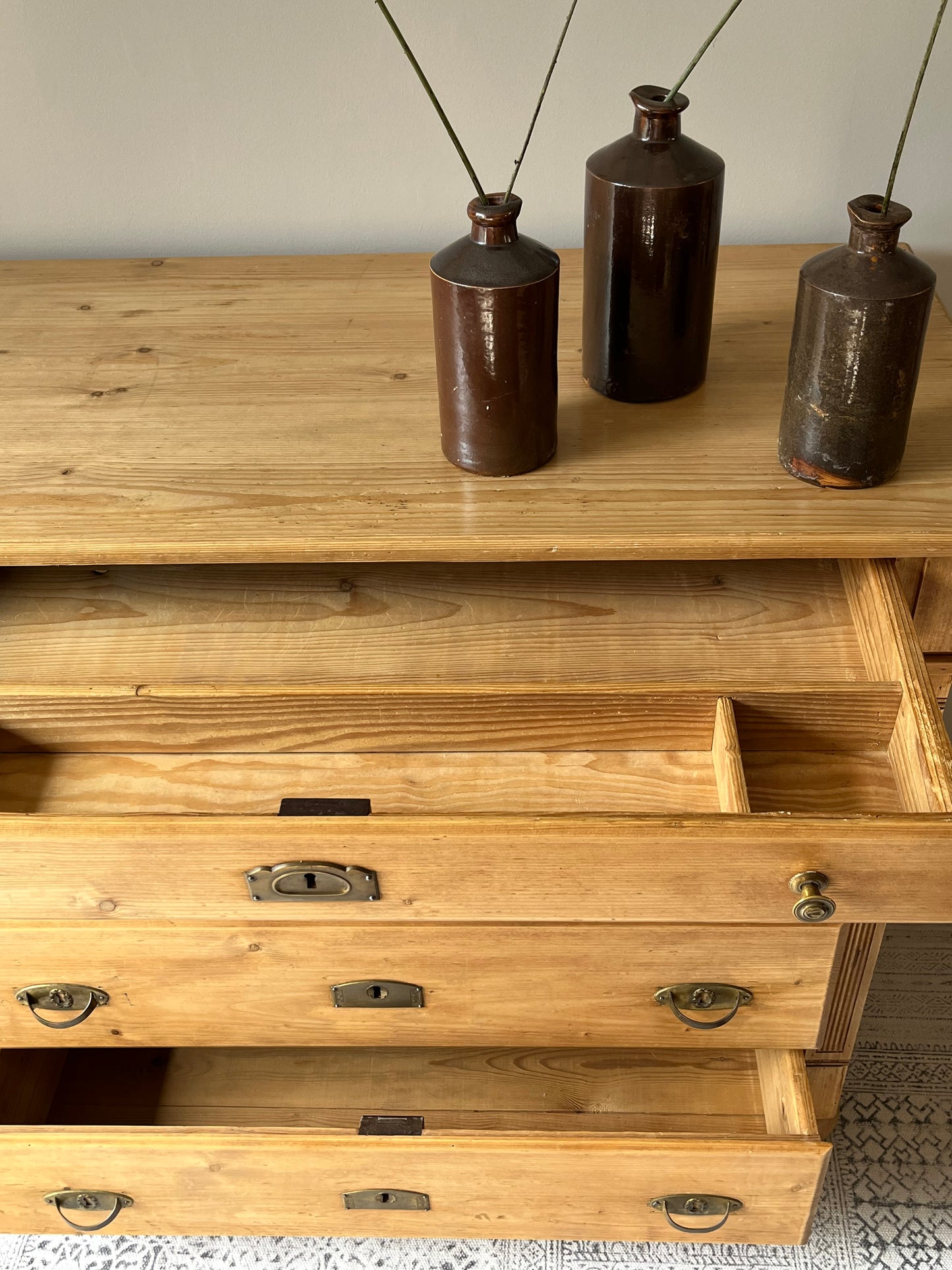 Continental Pine Chest of Drawers.