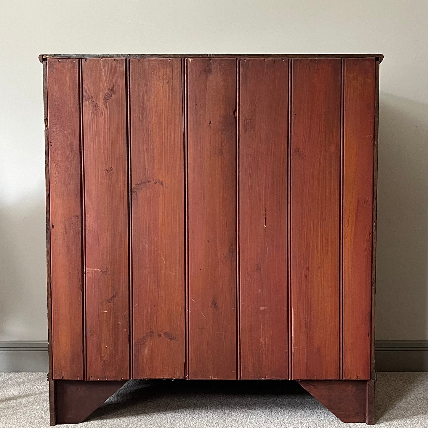 Oak Chest of Drawers.