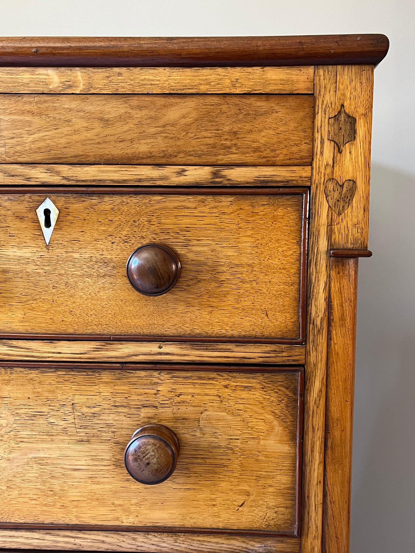 Golden Oak Chest of Drawers.
