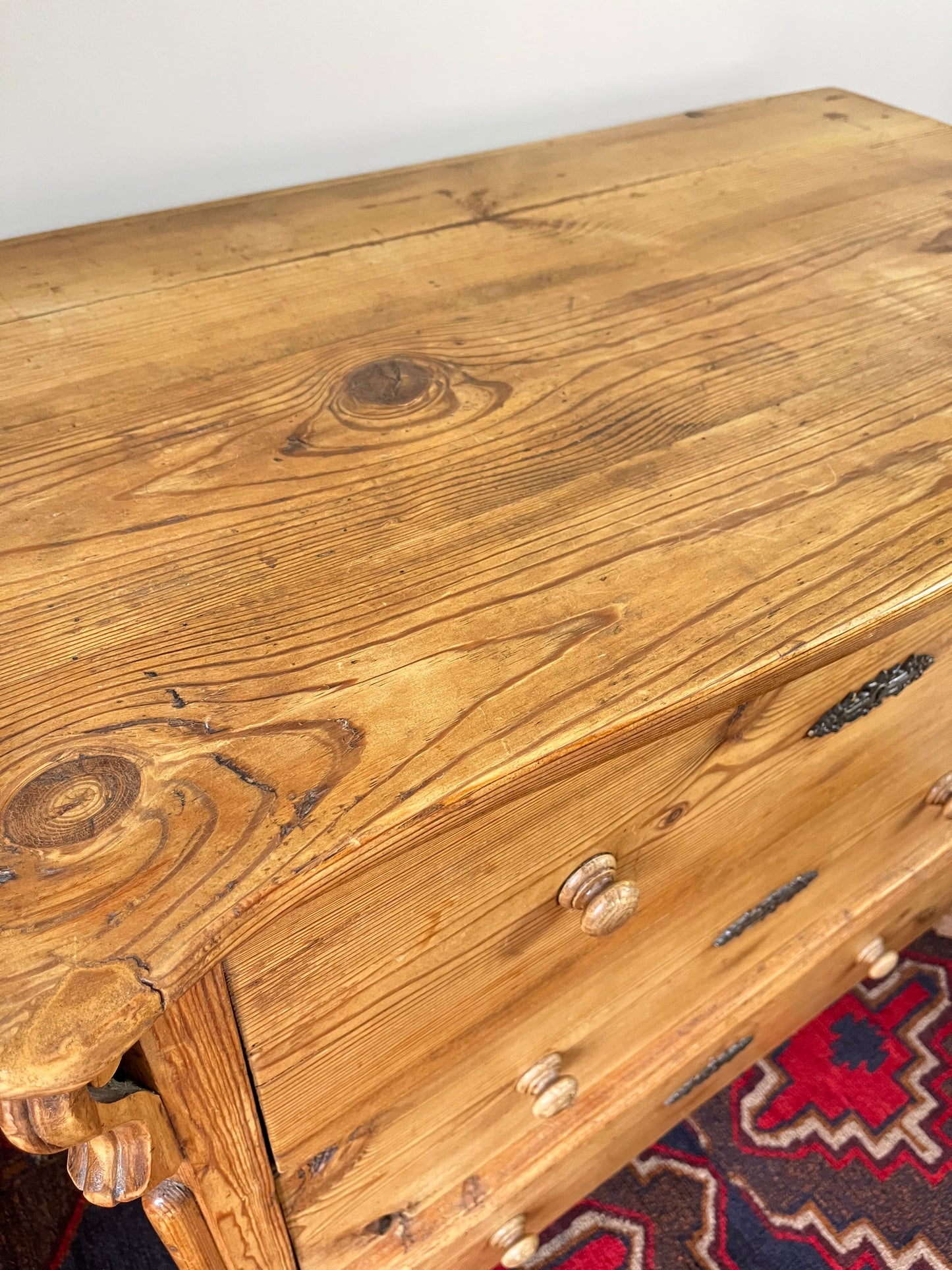 Continental Pine Chest of Drawers.
