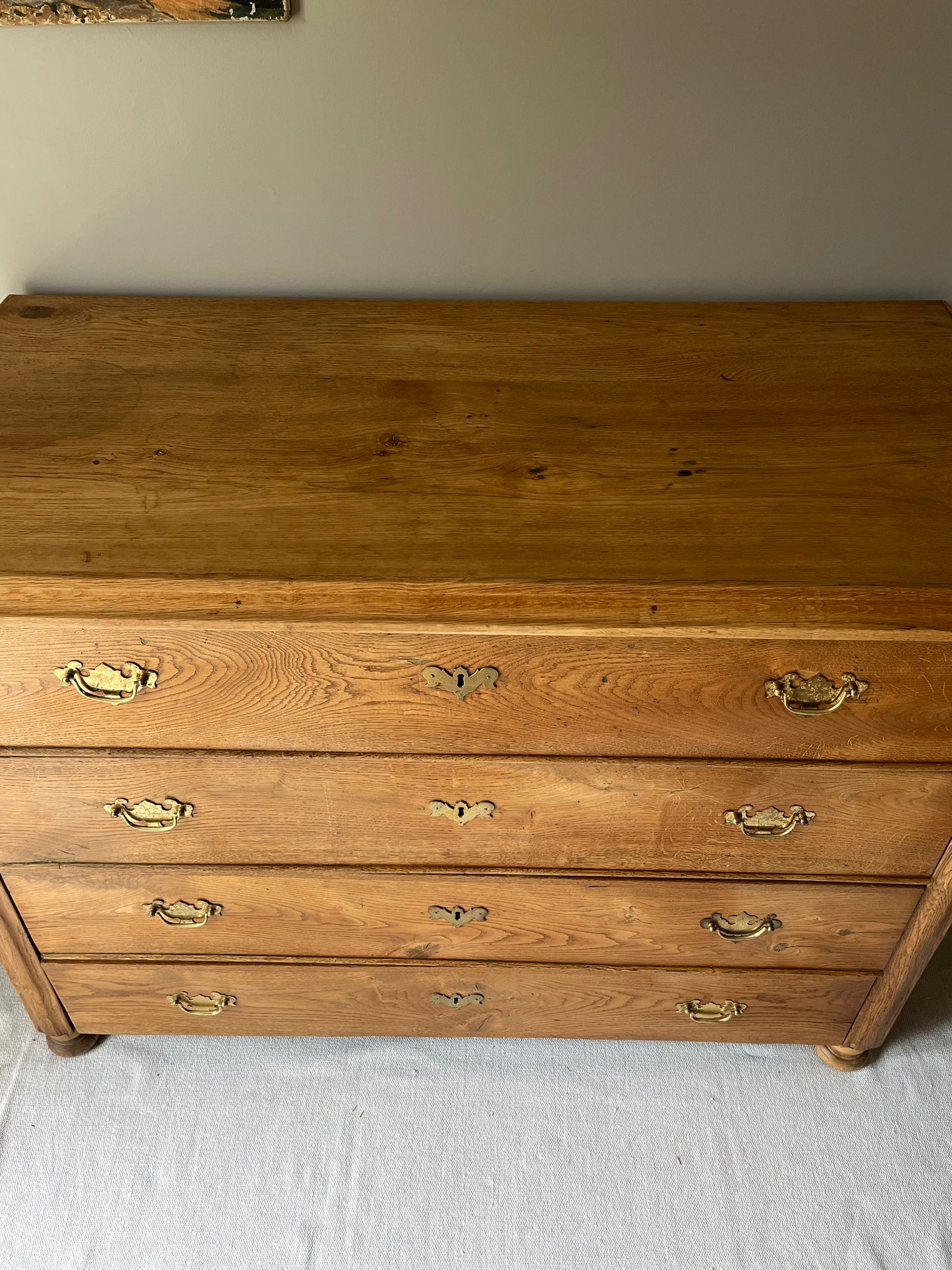 Continental Oak Chest of Drawers.