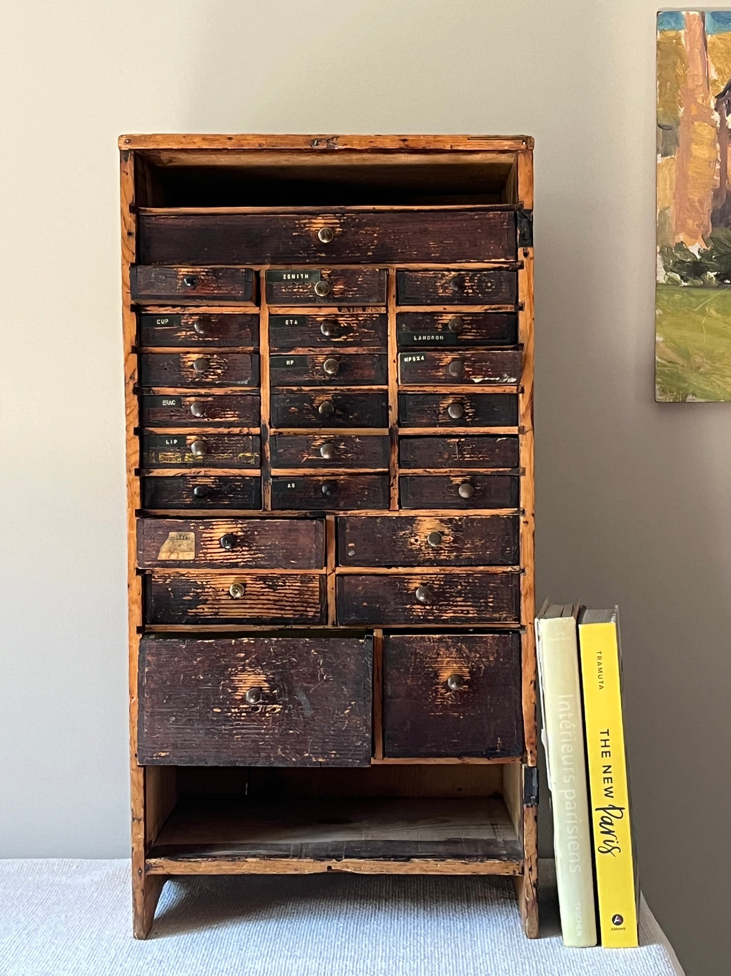 French Cabinet.