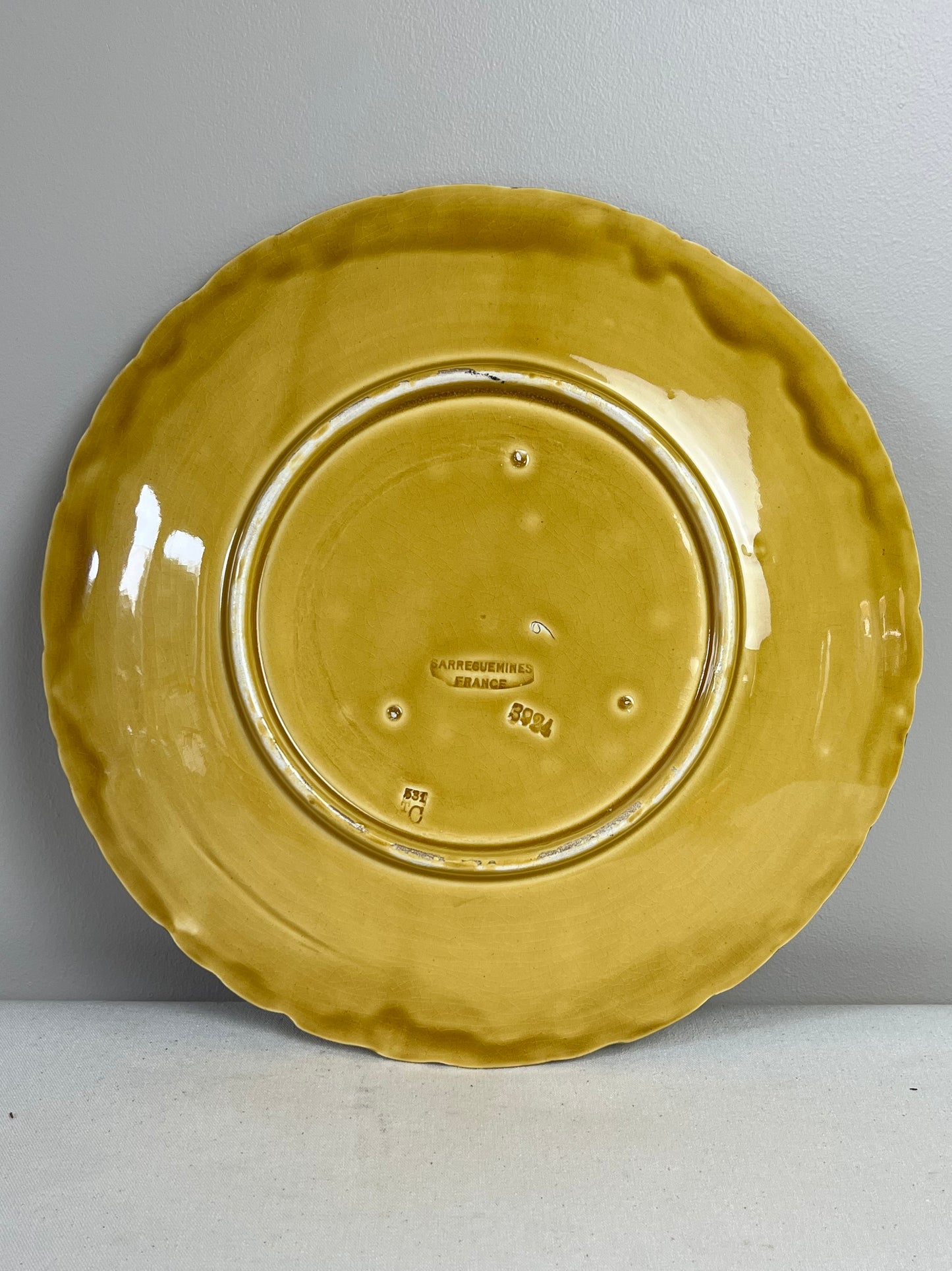 Sarregumines Majolica Plate.