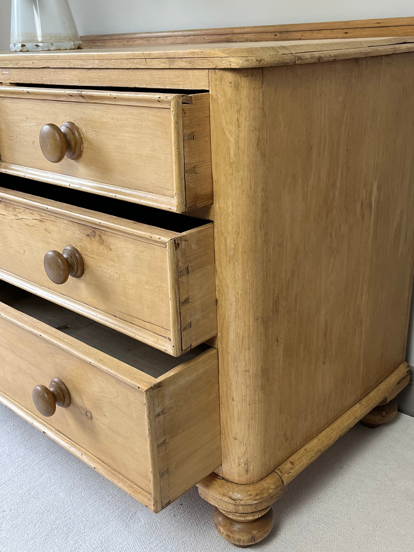 Country Pine Chest of Drawers.