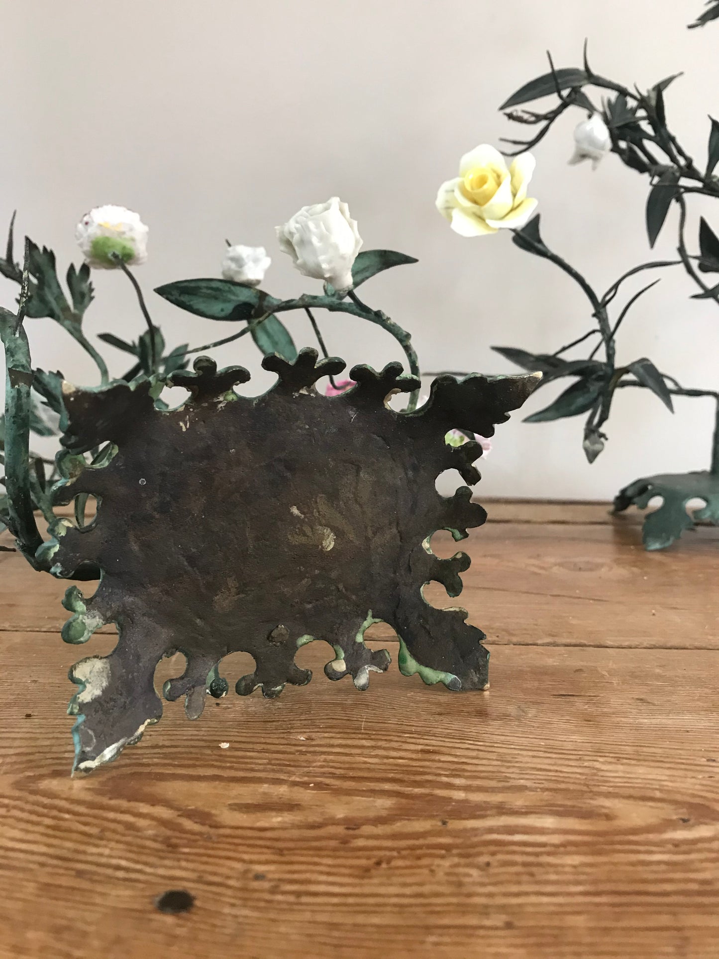 Toleware Flowers.