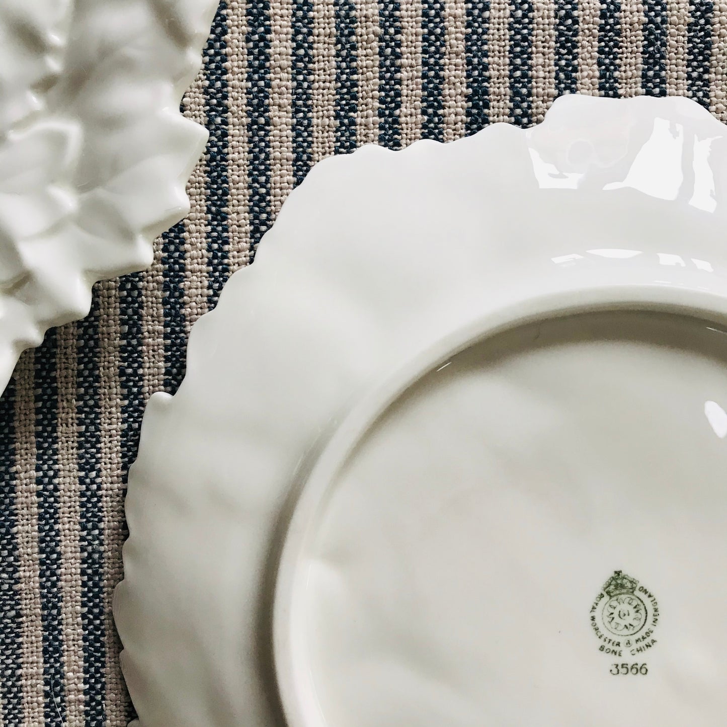Pair of Leaf Plates.
