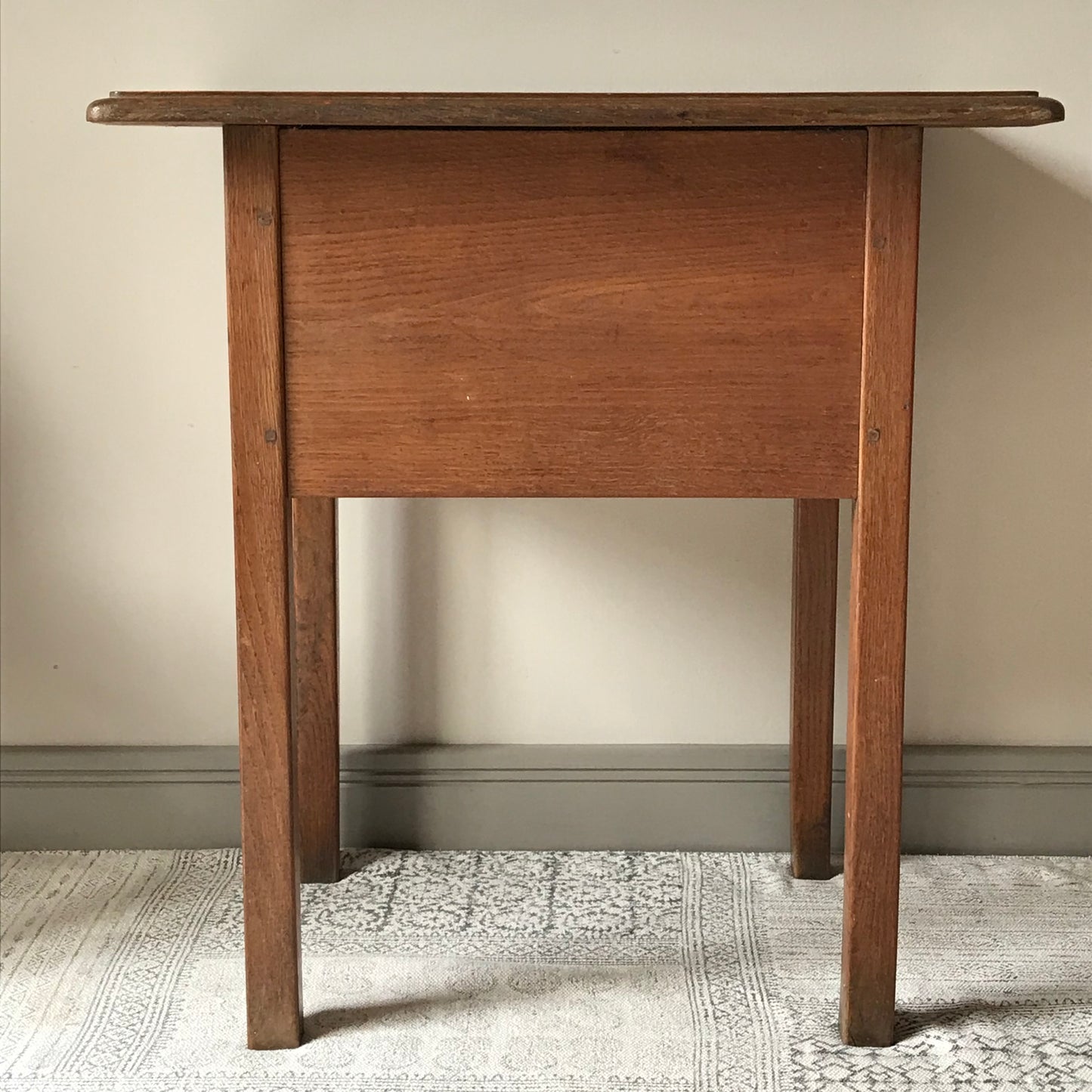 Provincial Oak Table.