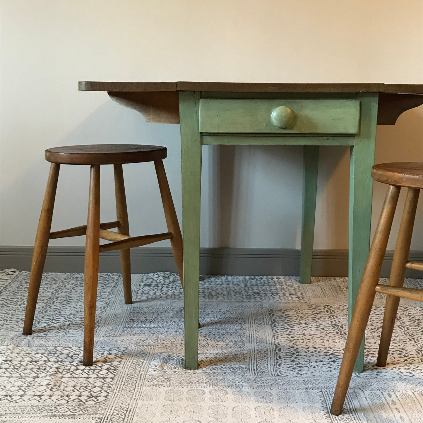 Pine drop Leaf Table.