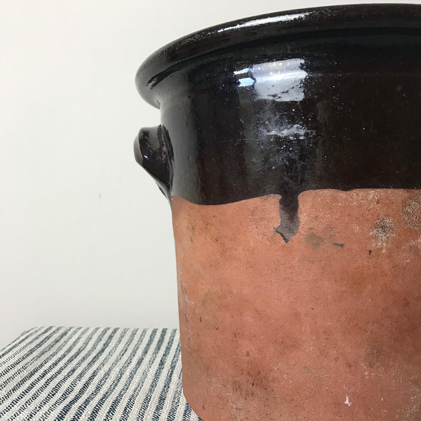 Treacle Glazed Terracotta Pot.