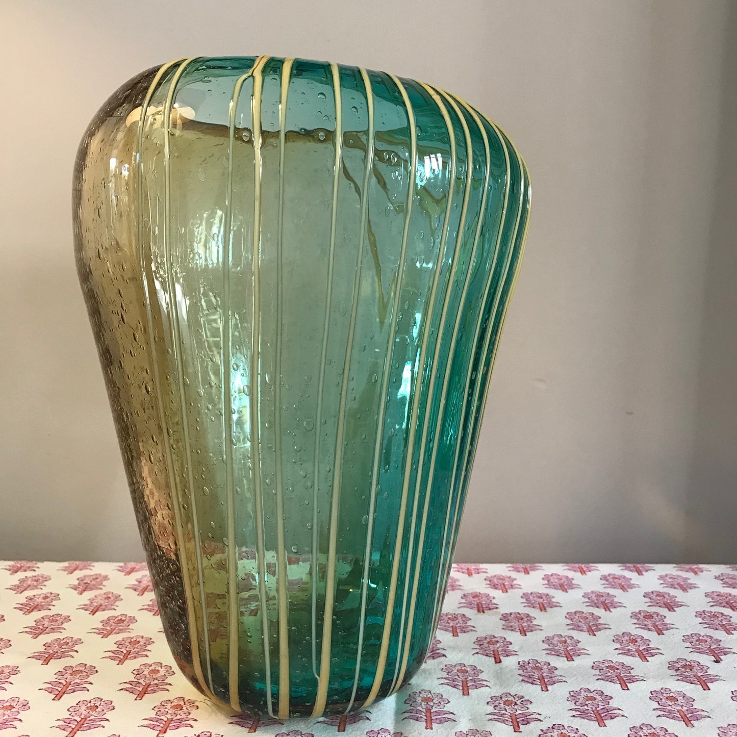 A Stylist Art Glass Vase.