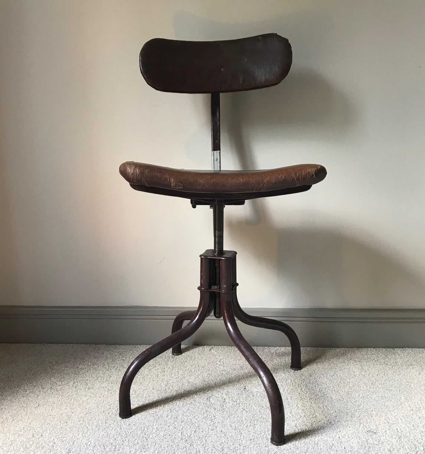 TanSad Factory Swivel Chair.