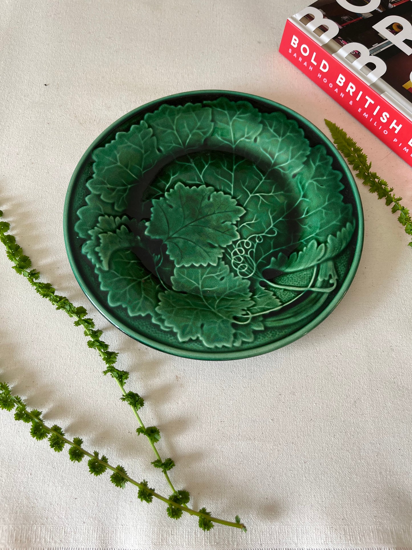 Majolica Leaf Plate.