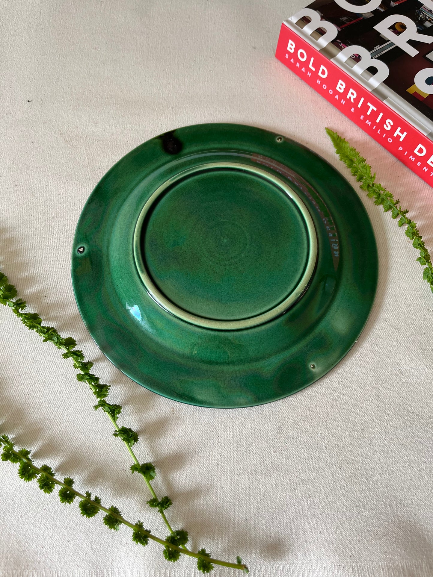 Majolica Leaf Plate.