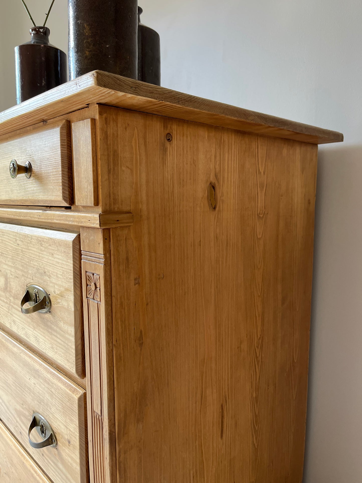 Continental Pine Chest of Drawers.