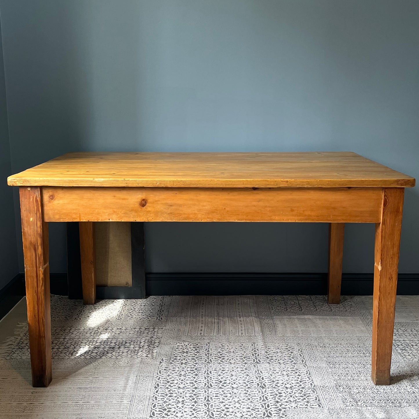 Country Pine Table.