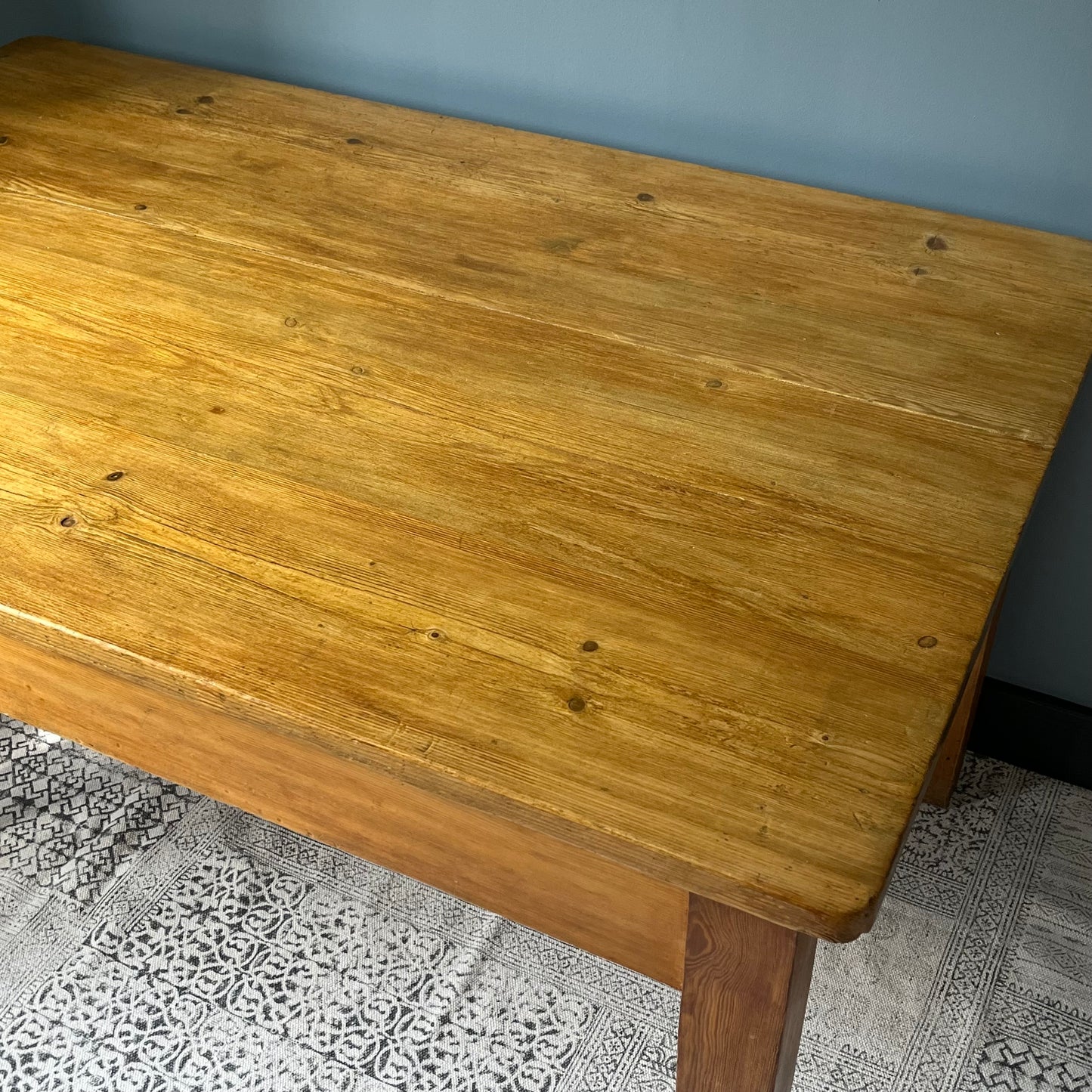 Country Pine Table.