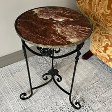 Load image into Gallery viewer, Pretty Side Table.
