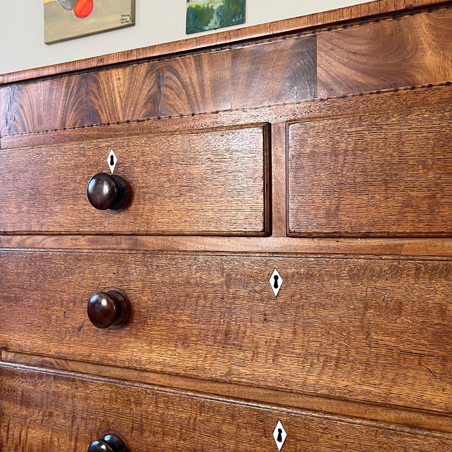 Oak Chest of Drawers.