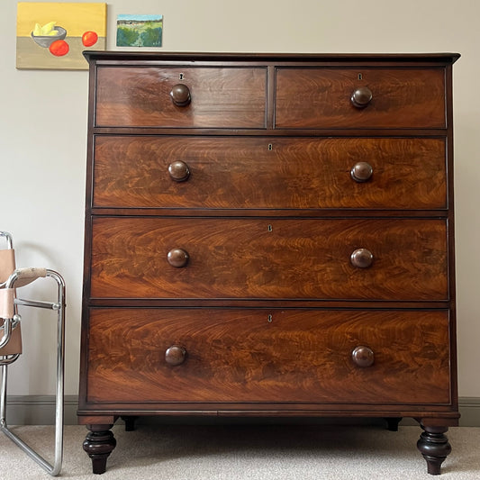 Mahogany Chest of Drawers.