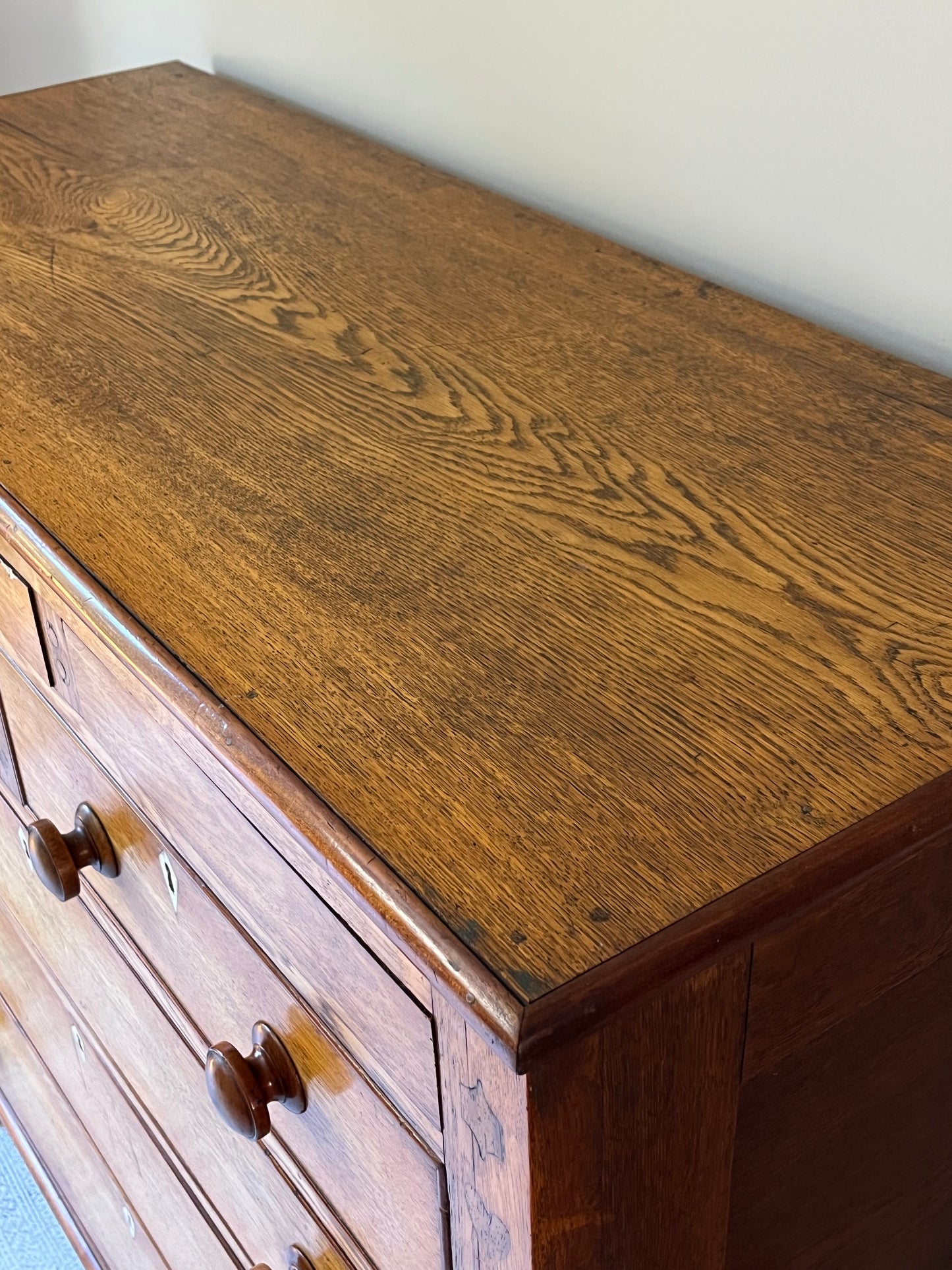 Golden Oak Chest of Drawers.