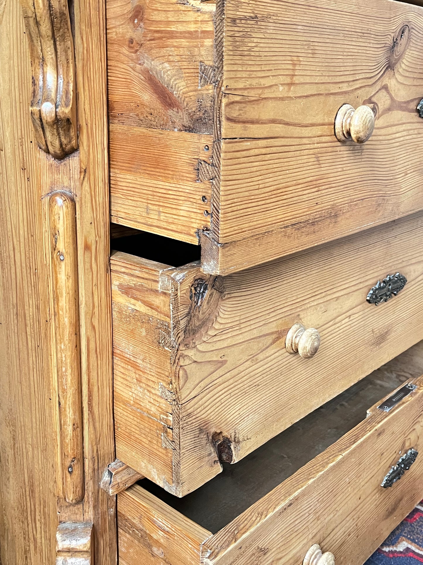 Continental Pine Chest of Drawers.