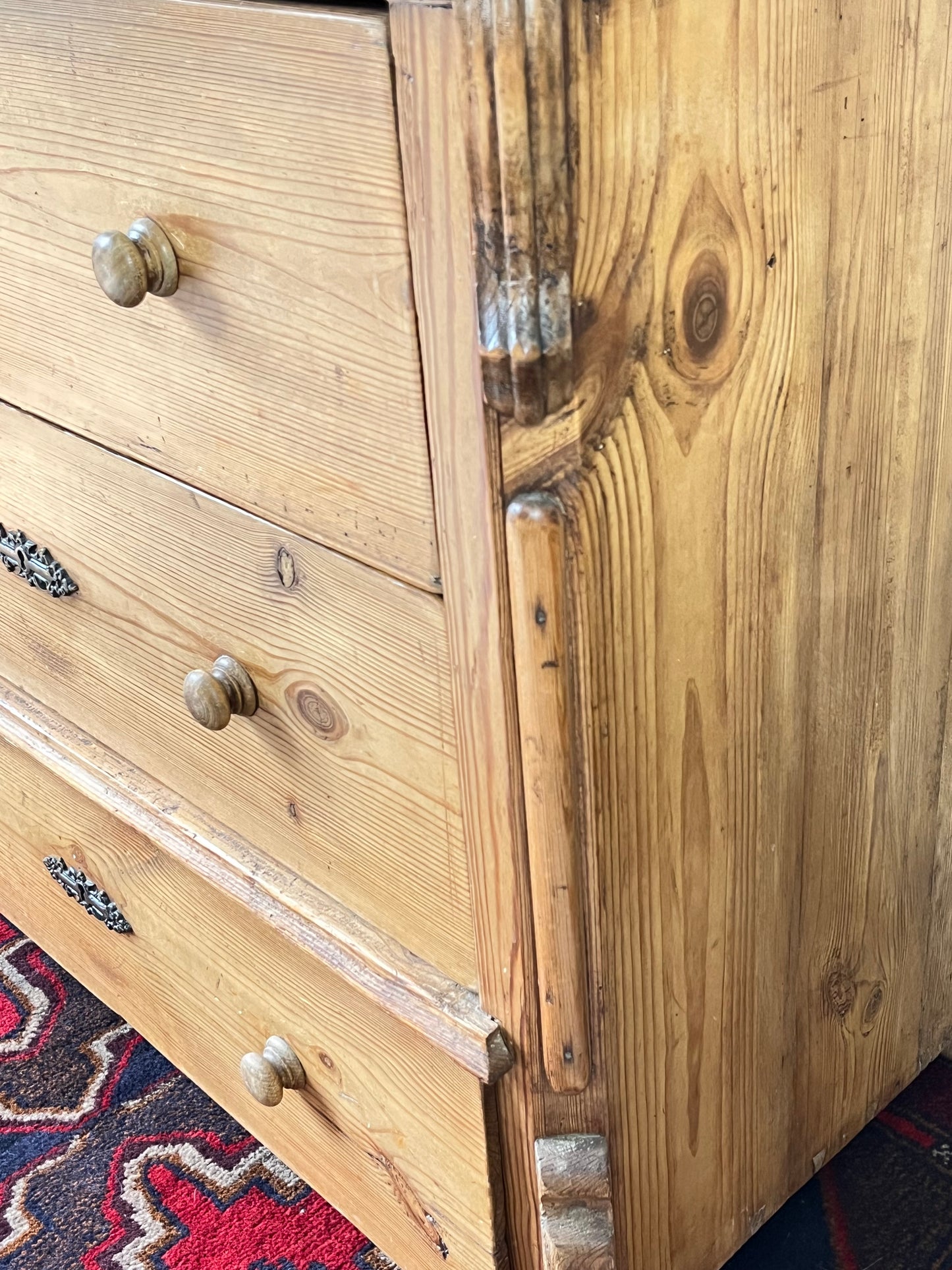 Continental Pine Chest of Drawers.