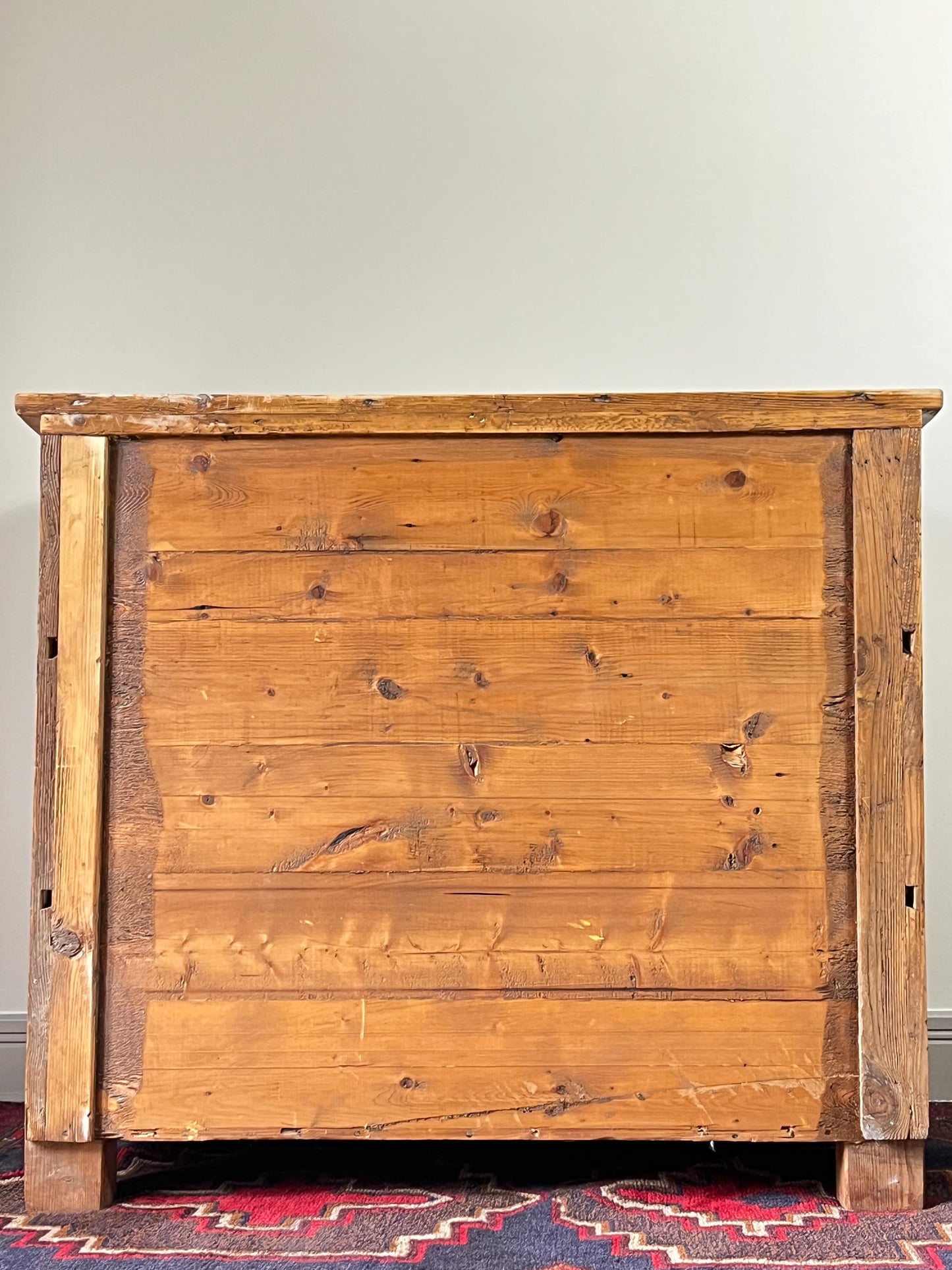 Continental Pine Chest of Drawers.