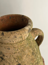 Load image into Gallery viewer, Spanish Terracotta Pot.
