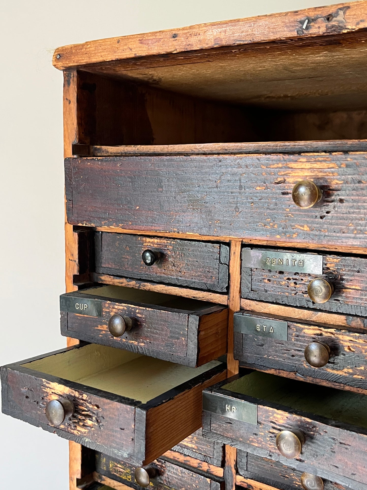 French Cabinet.