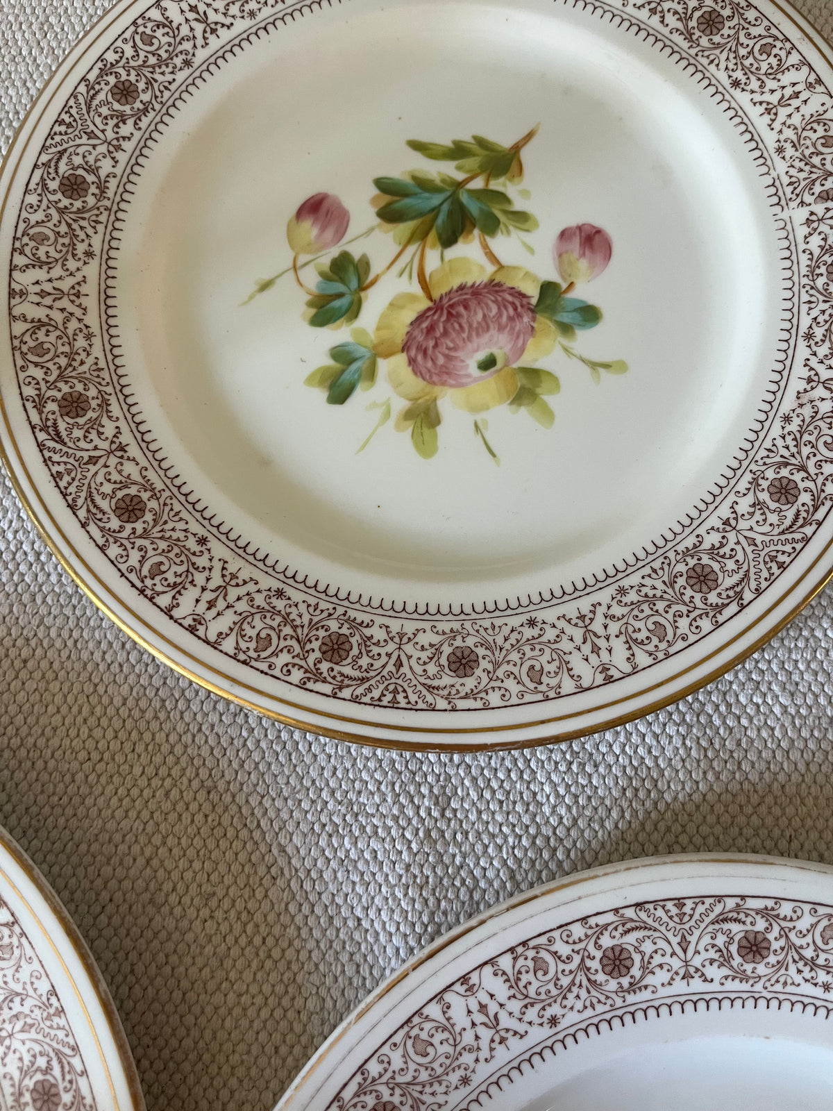 A Set of Ten Plates.
