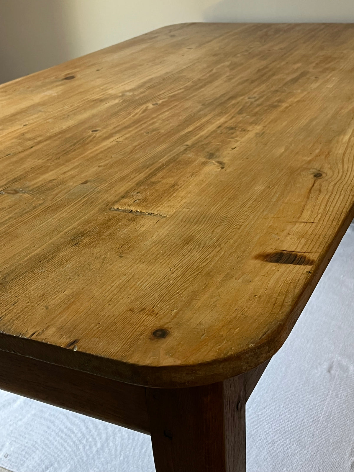French Country Farmhouse Table.
