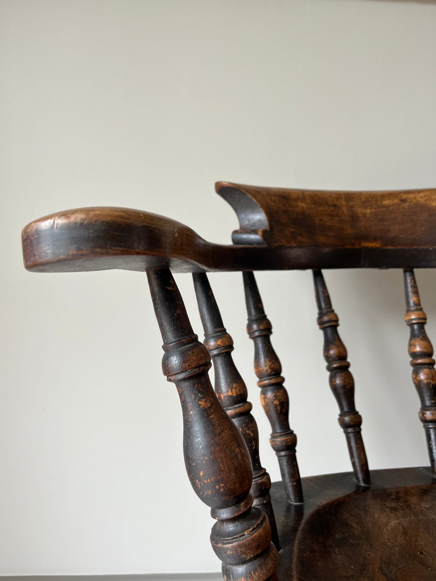 Captain Chair.