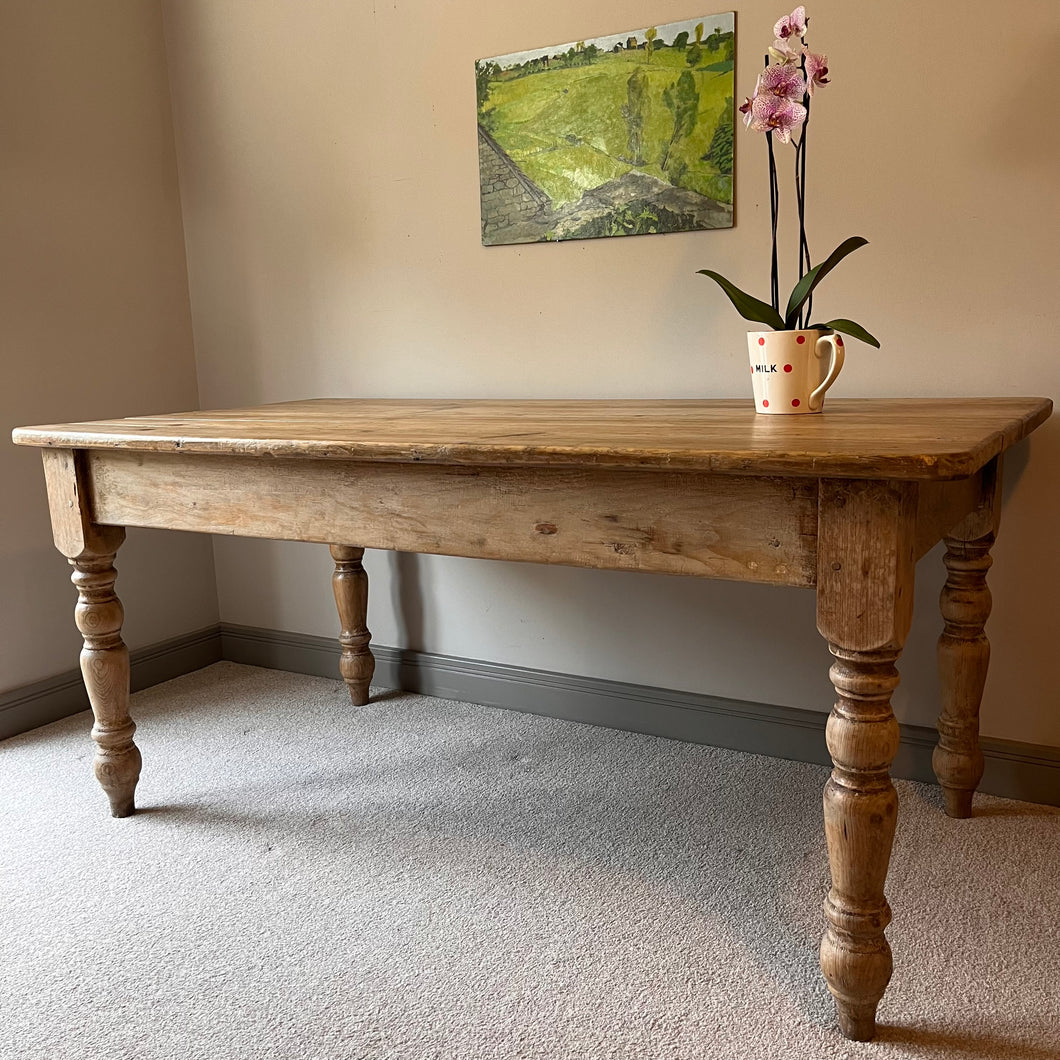 Country Pine Table.
