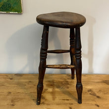 Load image into Gallery viewer, Country Elm Stool.
