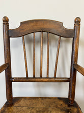 Load image into Gallery viewer, Beech Child&#39;s Chair.
