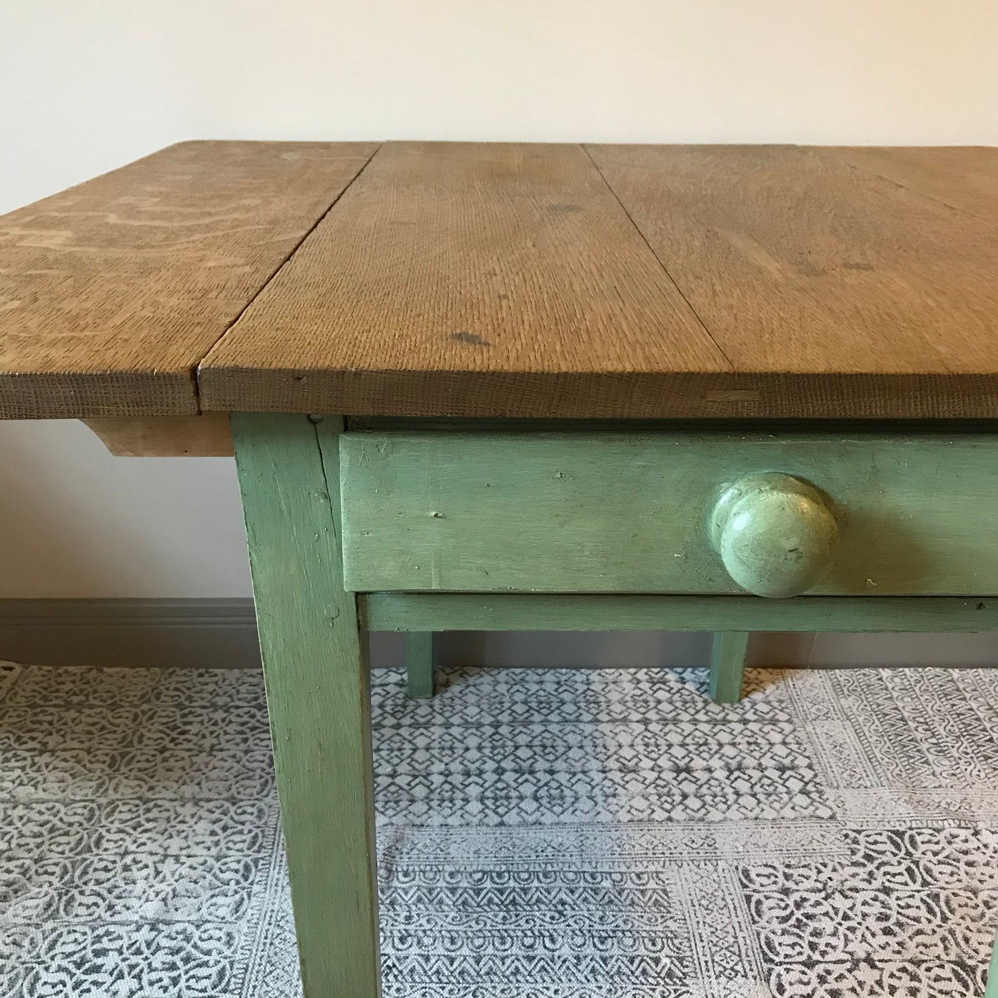 Pine drop Leaf Table.