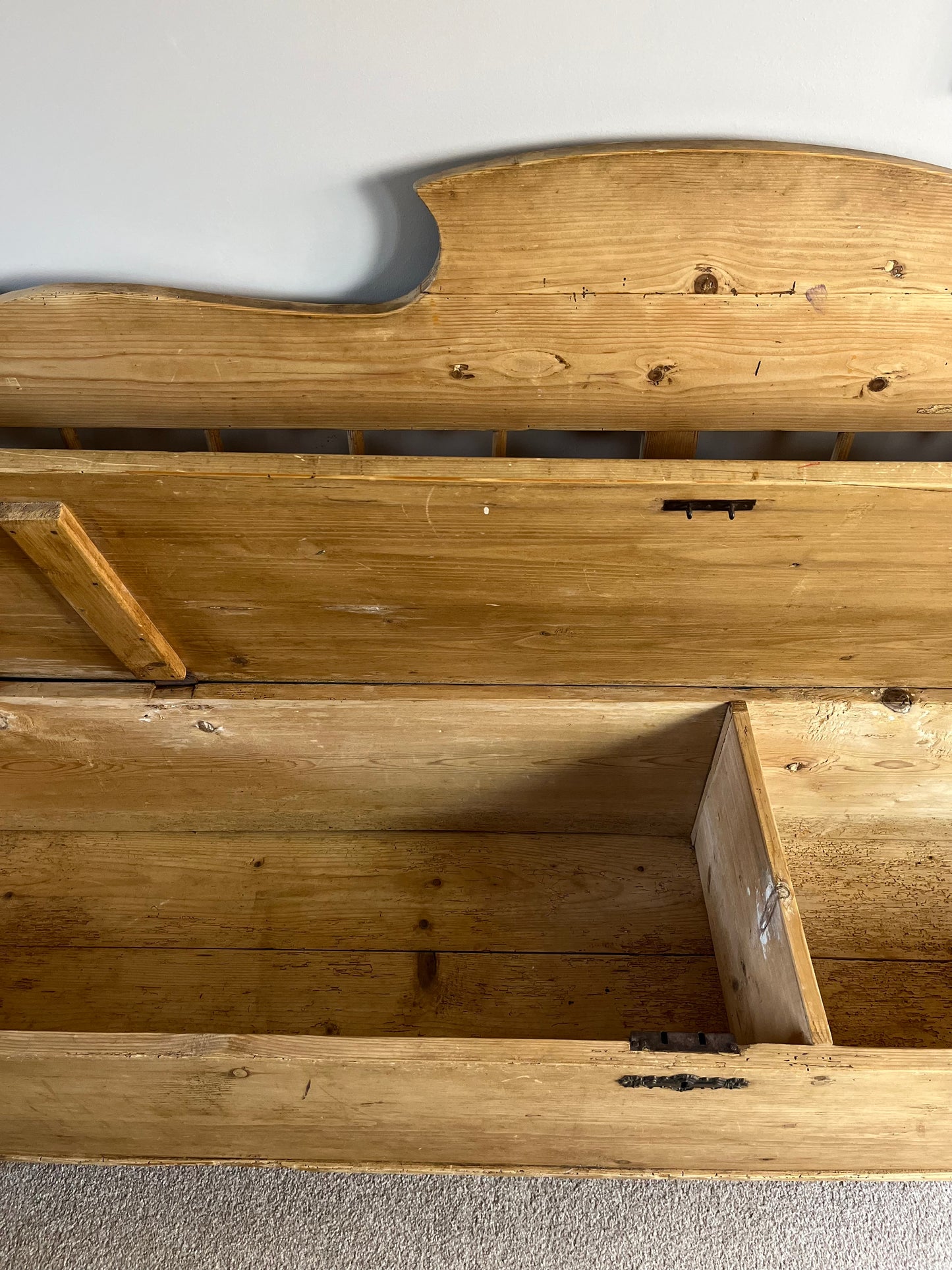 Continental Pine Box Seat /Settle.