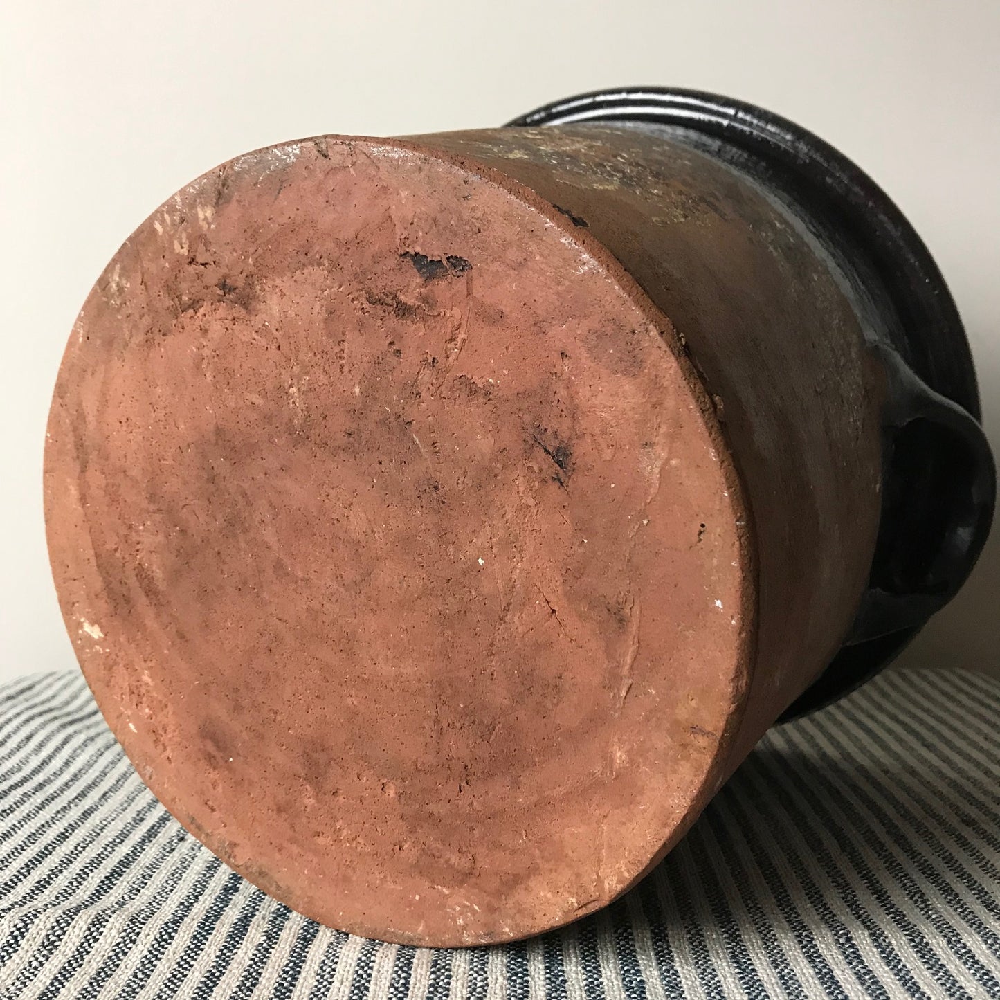Treacle Glazed Terracotta Pot.