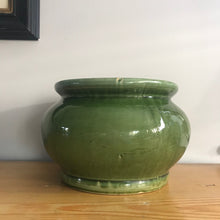 Load image into Gallery viewer, Green Glazed Pot.
