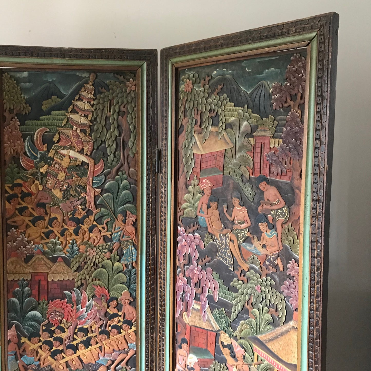 Balinesian Room Screen.